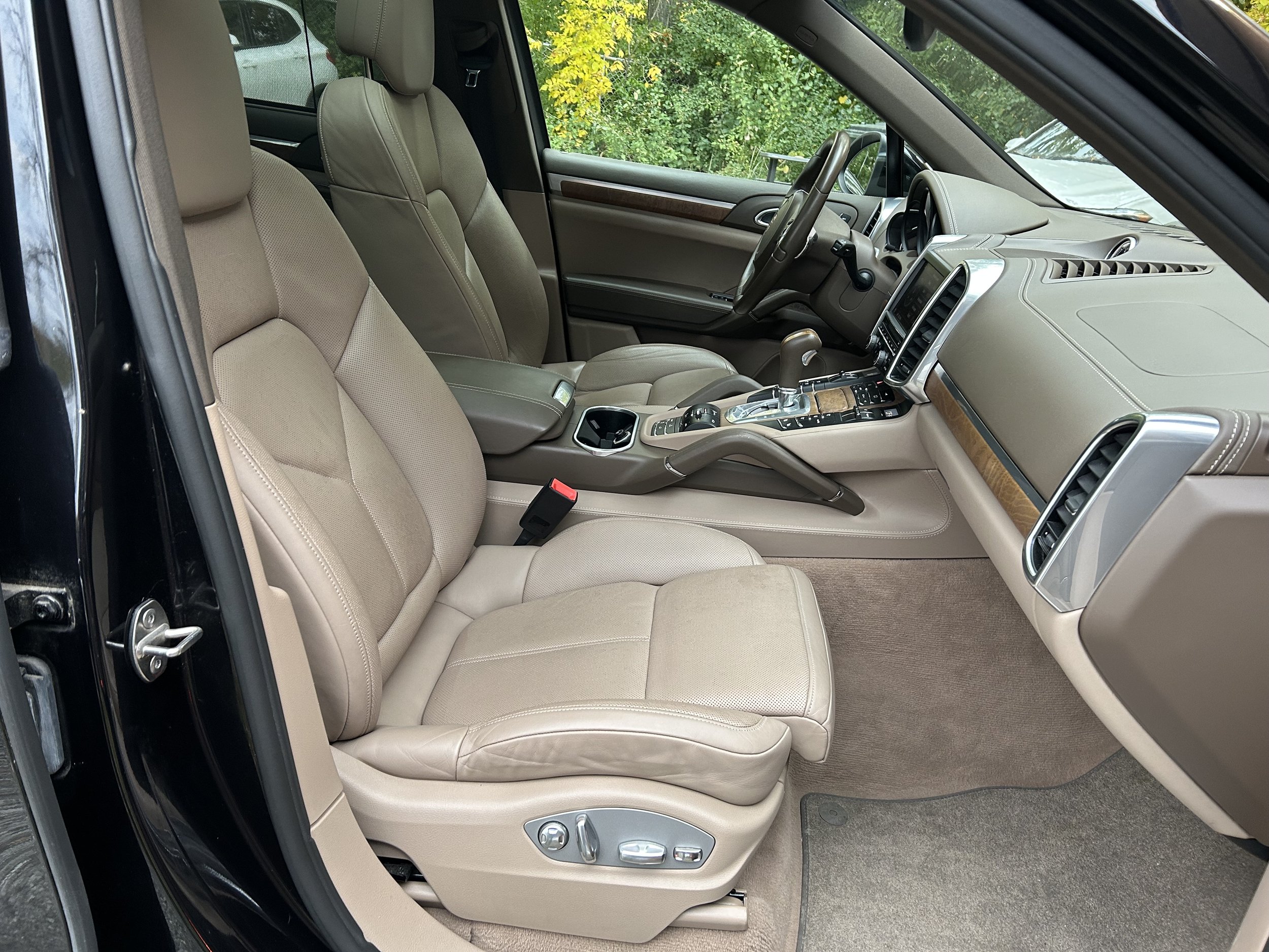 Porsche Cayenne S Hybrid 2011 — photo 13
