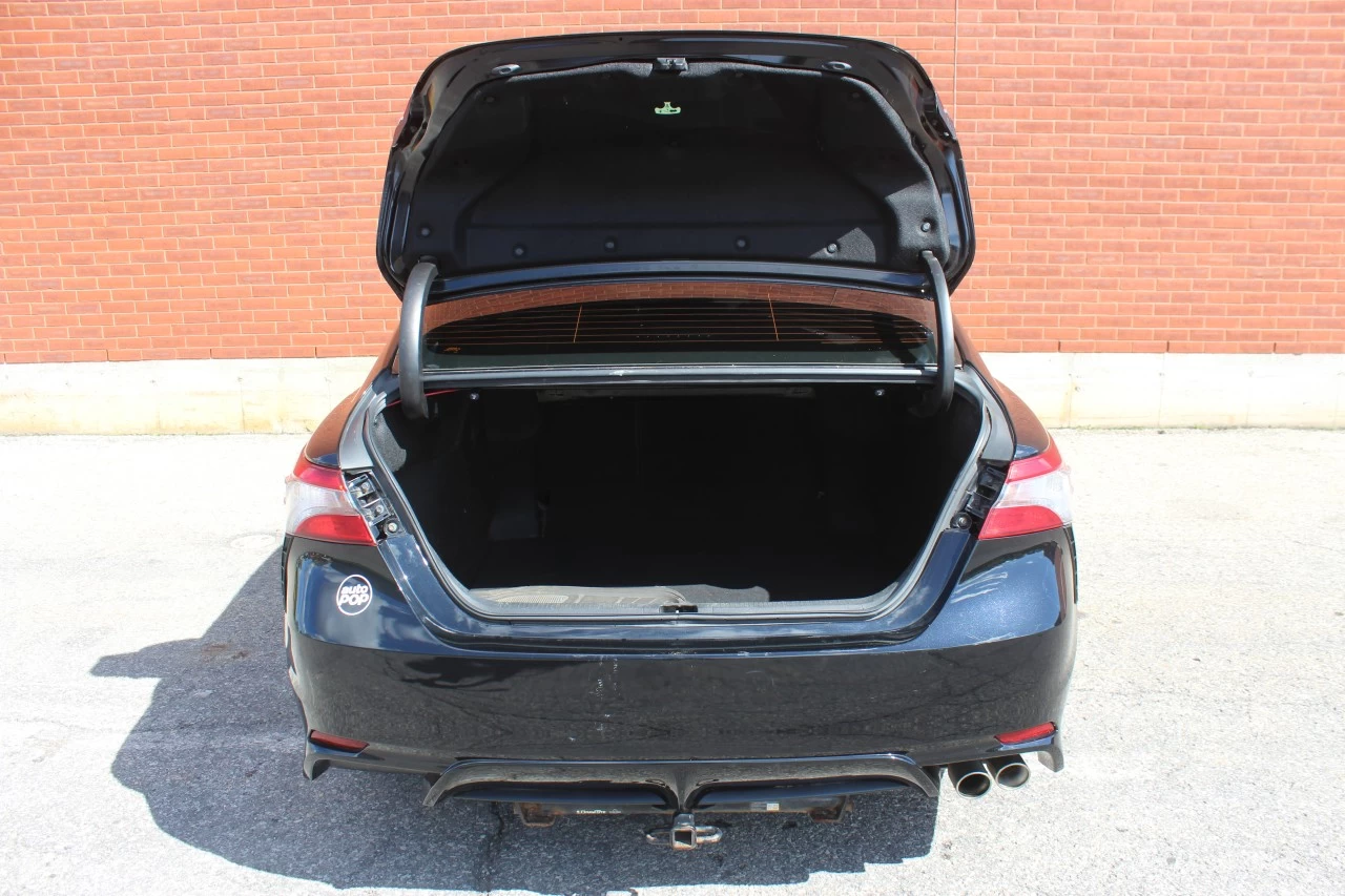 TOYOTA Camry — photo 7