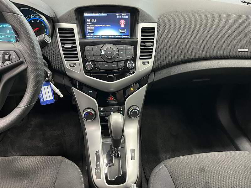 Chevrolet Cruze 2016 LT / AUTO + CAMERA + BLUETOOTH + BAS KM +++ — photo 18