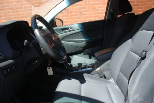 HYUNDAI Tucson — photo 9