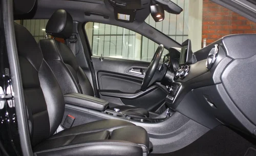 2019 MERCEDES GLA 250 4MATIC — photo 8