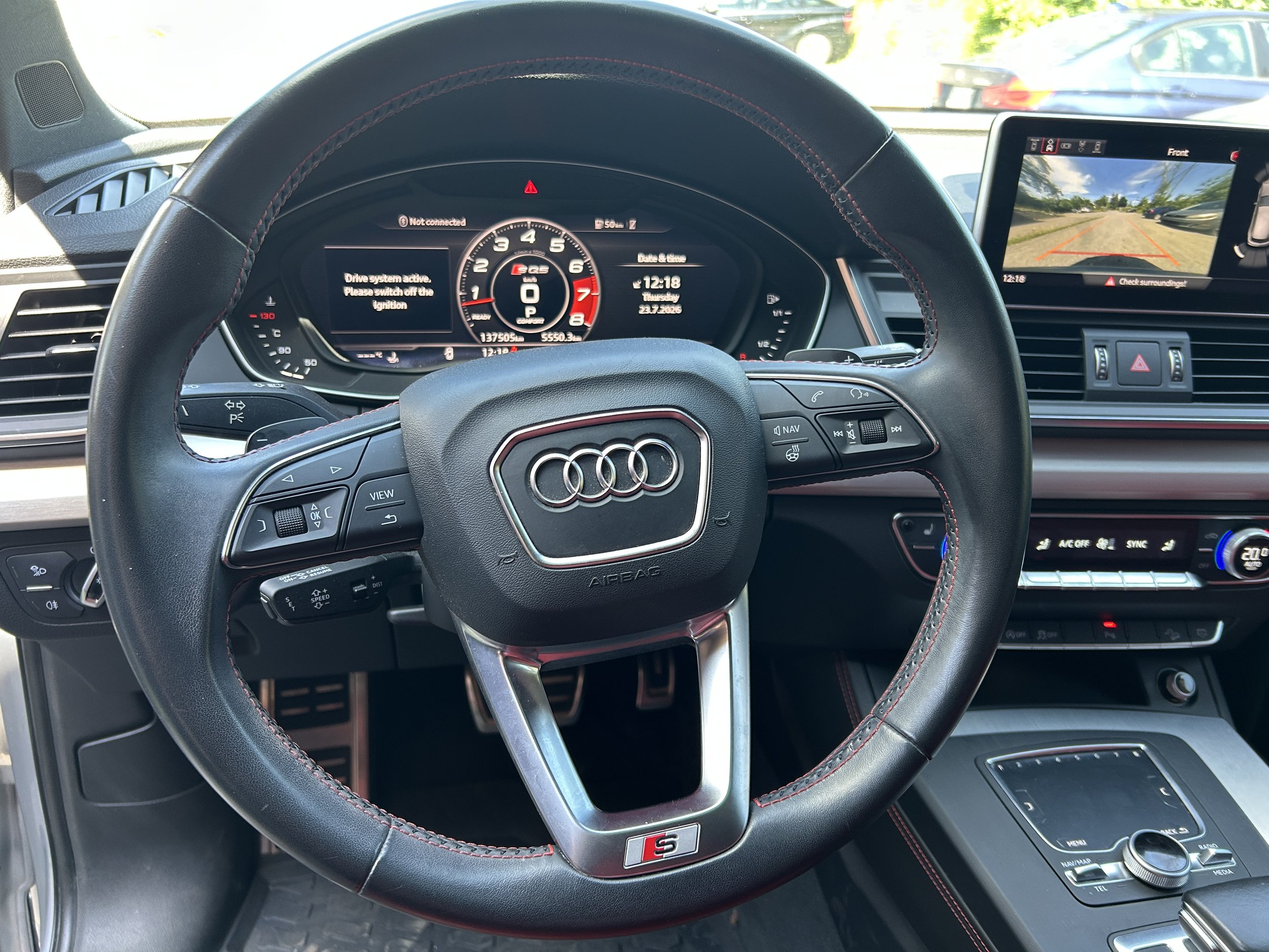 Audi SQ5 2018 — photo 12