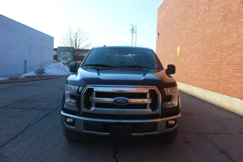 FORD F-150 — photo 2
