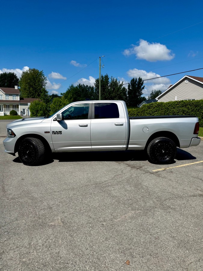 Dodge Ram 1500 Sport 2017 — photo 8