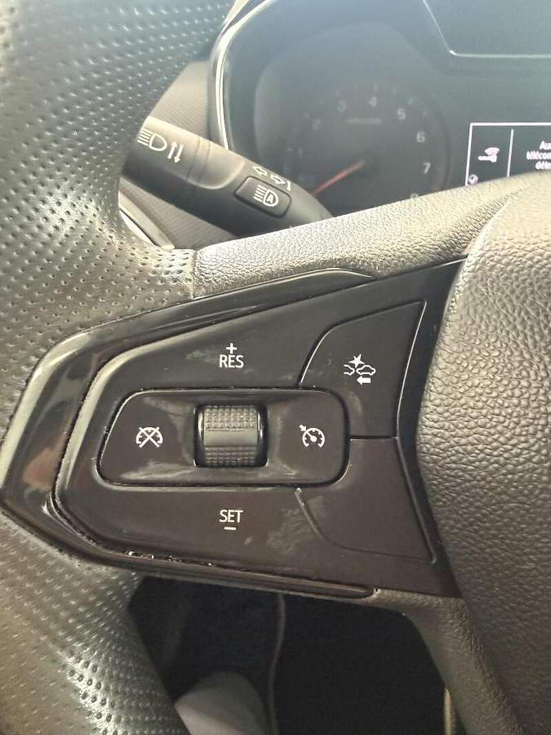 Chevrolet TrailBlazer 2023 LT / AWD + AUTO + CAMERA + BLUETOOTH ++++ — photo 15