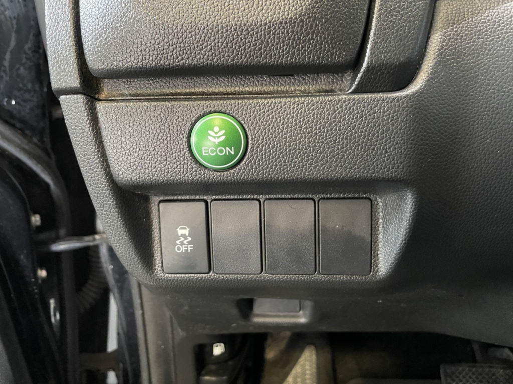 Honda Fit LX 2015 — photo 19