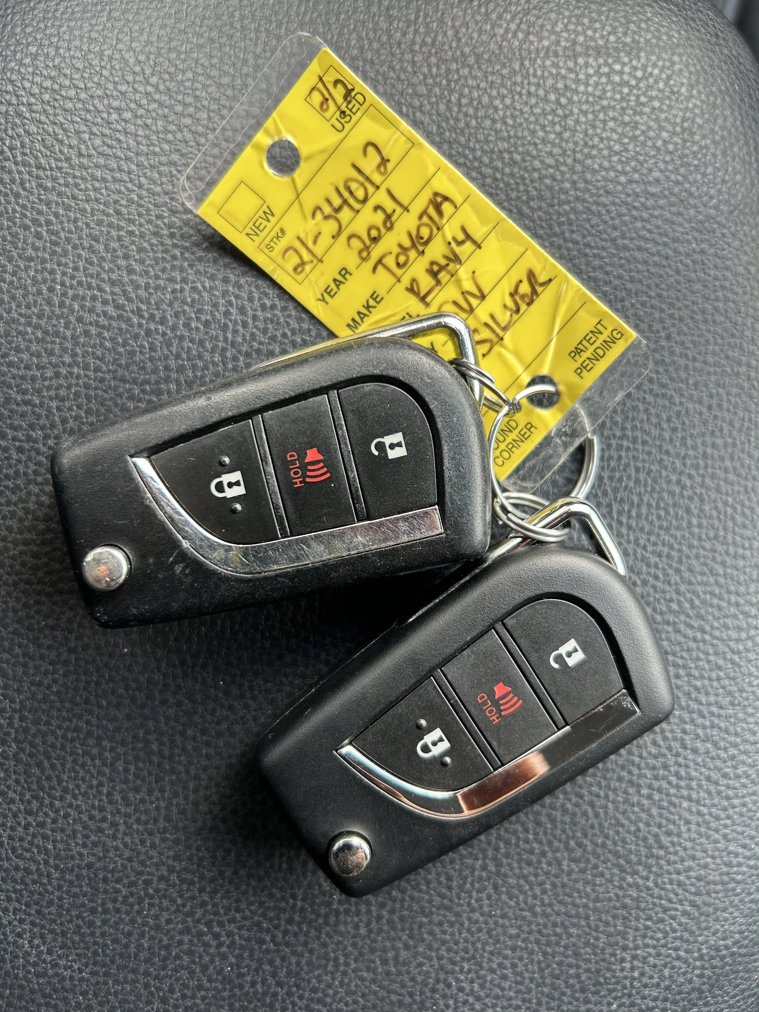 2021 Toyota Rav4 LE — photo 18