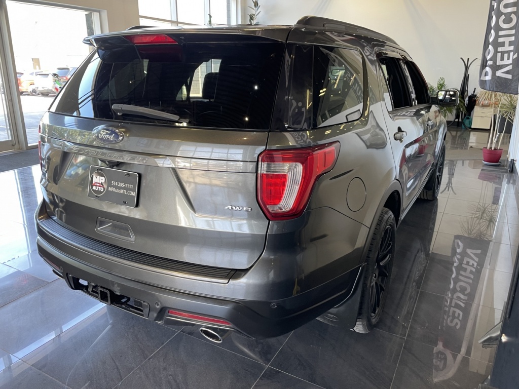 Ford Explorer XLT 2018 — photo 6