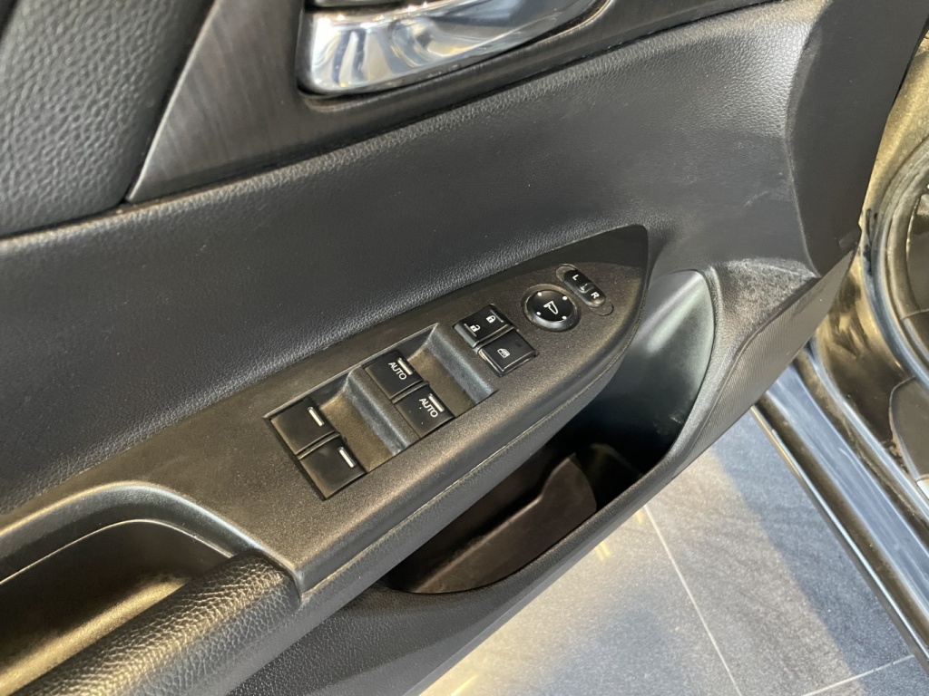 Honda Accord Touring 2015 — photo 16