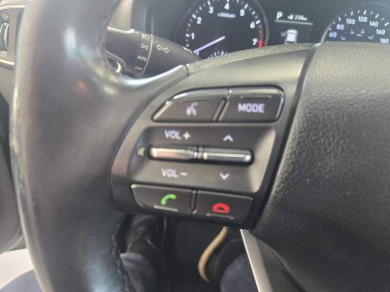 Hyundai Elantra GT 2018 / AUTO + CAMERA + BLUETOOTH +++ — photo 12