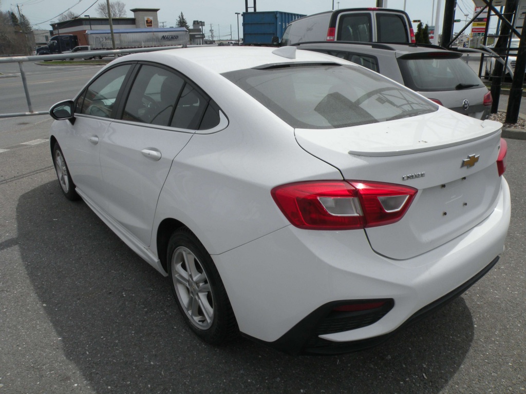 Chevrolet Cruze LT 2017 — photo 4