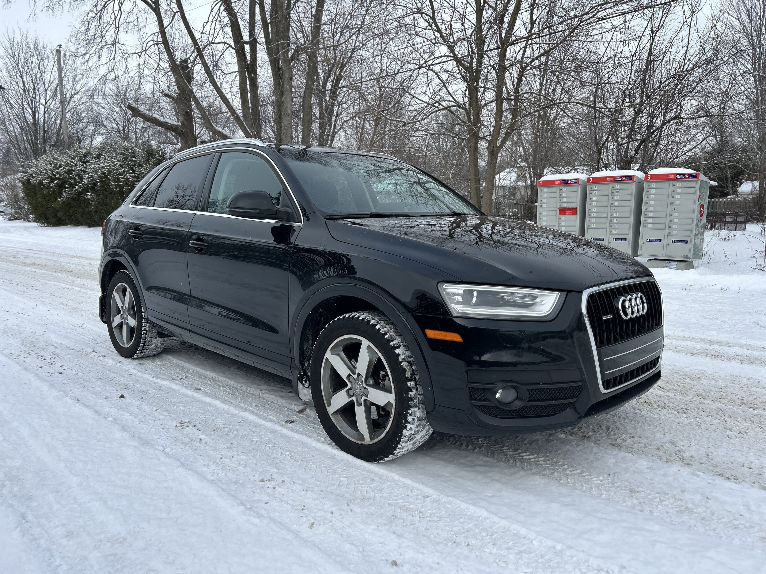 Audi Q3 2015 — photo 3