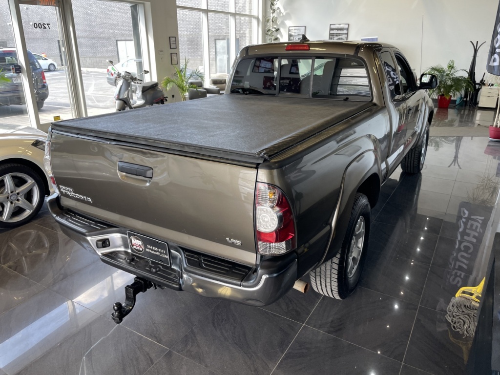 Toyota Tacoma  2012 — photo 7