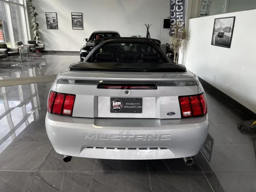 Ford Mustang  2002 — photo 6