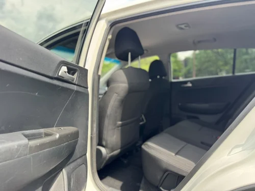 KIA Sportage LX 2017 — photo 10