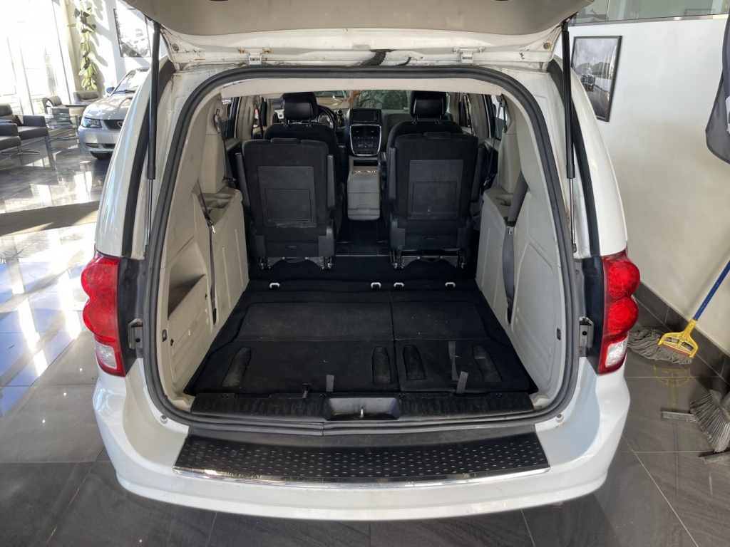 Dodge Grand Caravan Multiplaces 2015 — photo 9