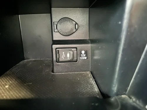 Toyota Camry LE 2014 — photo 25