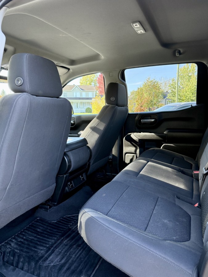 Chevrolet Silverado Trail Boss 2022 — photo 10