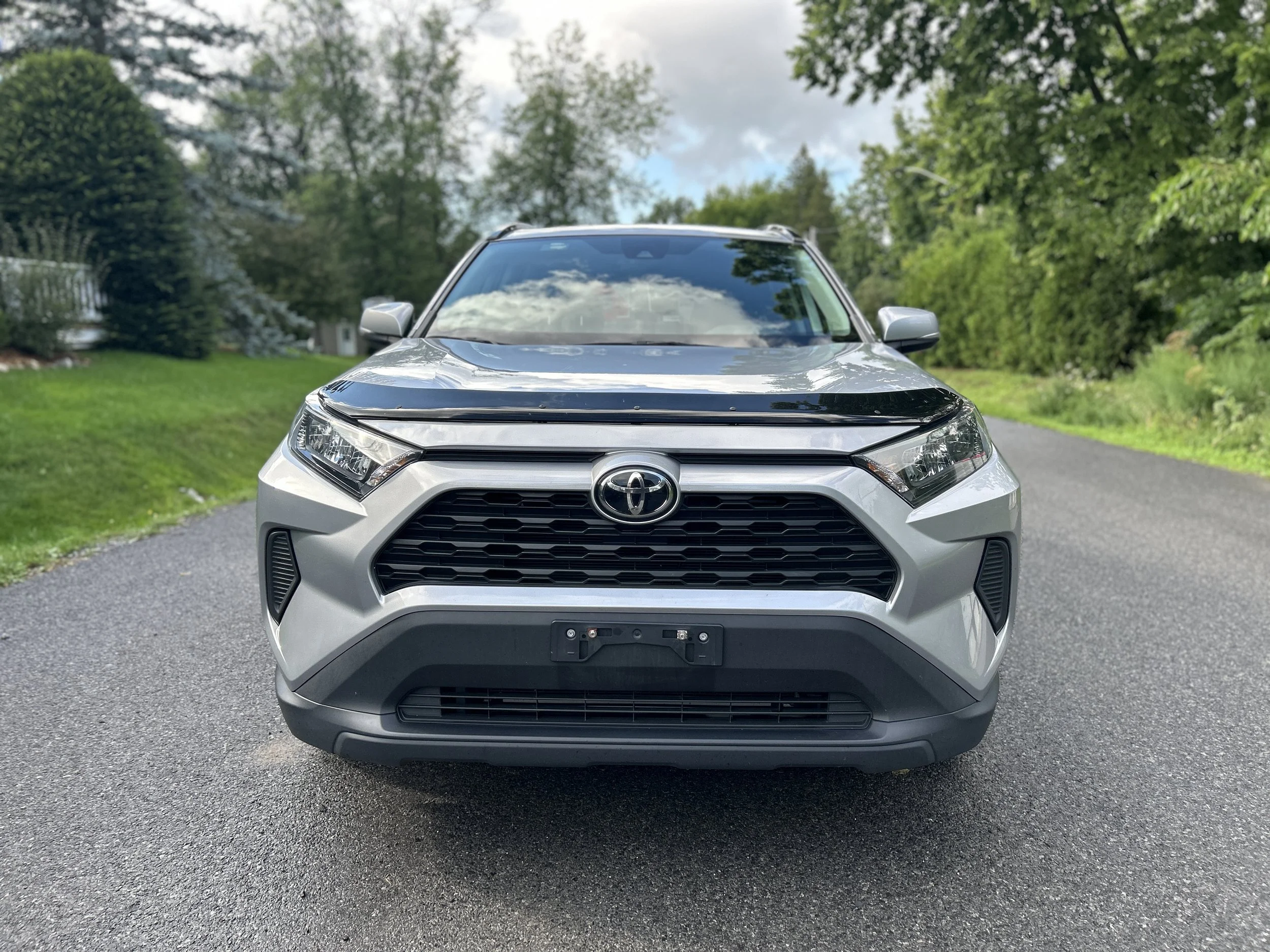 2021 Toyota Rav4 LE — photo 2