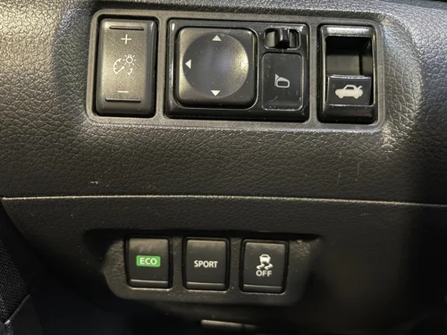 Nissan Sentra SV 2017 — photo 22