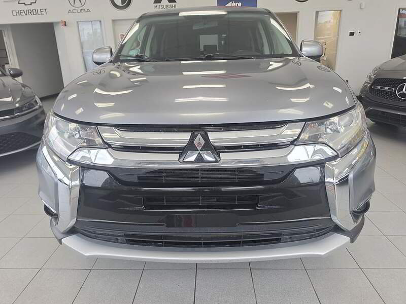 Mitsubishi Outlander 2016 ES / AUTO + BLUETOOTH + BAS KM +++ — photo 2