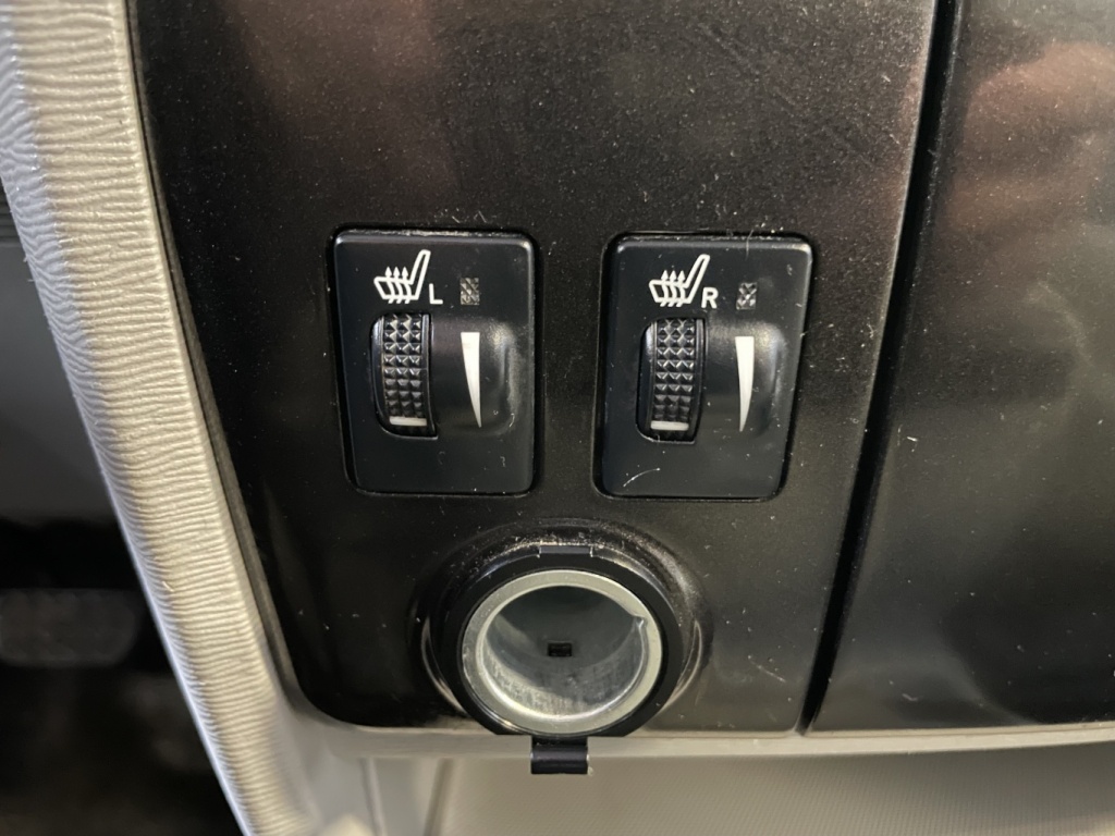 Toyota Sienna LE 2014 — photo 30