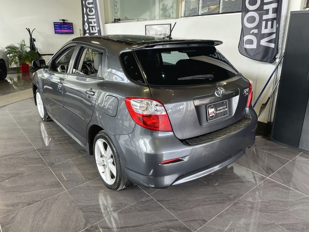 Toyota Matrix XR 2010 — photo 5