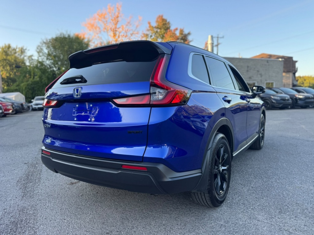 Honda CR-V Sport 2023 — photo 2
