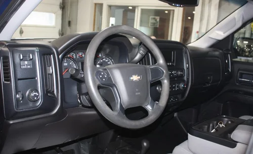 2015 CHEVROLET SILVERADO 1500 CREW CAB 4X4 — photo 9
