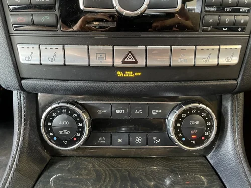 Mercedes-Benz CLS-Class CLS 550 2012 — photo 25