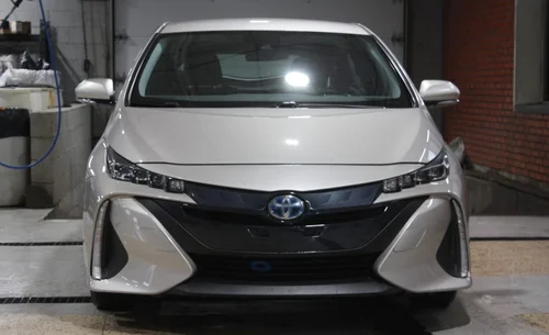 2017 TOYOTA PRIUS PRIME — photo 2
