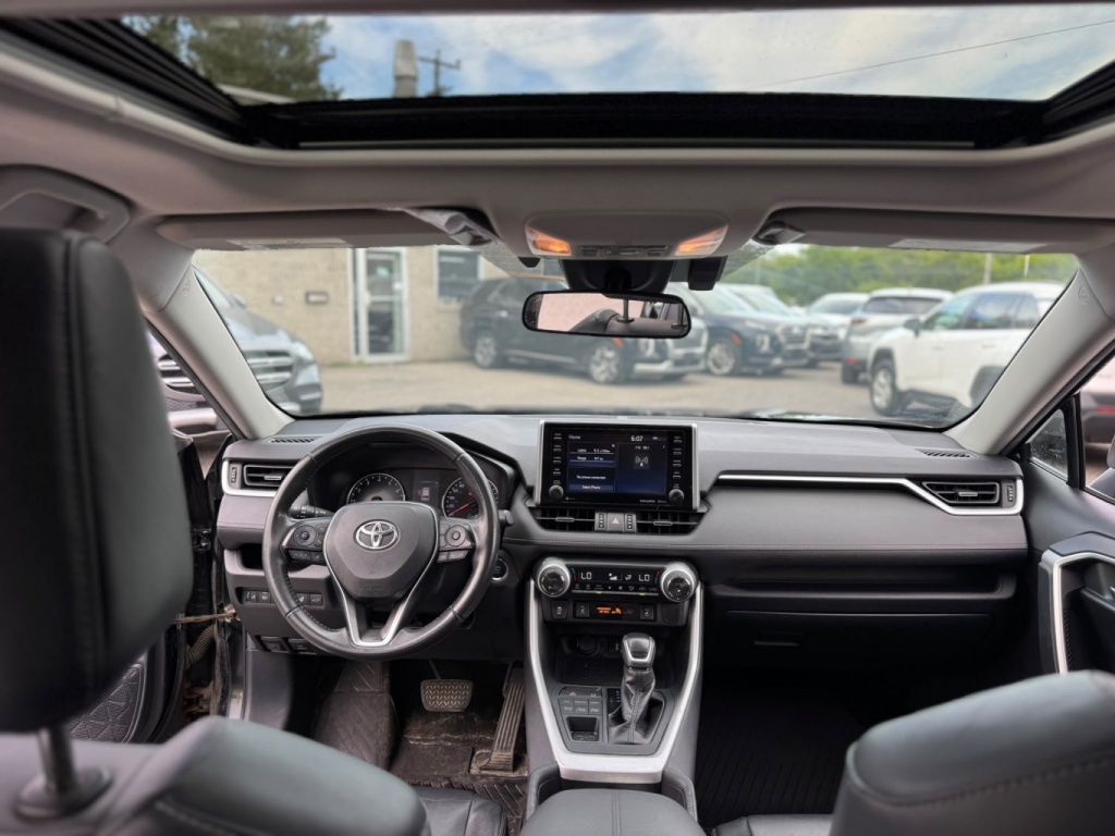 Toyota RAV4 XLE 2019 — photo 5