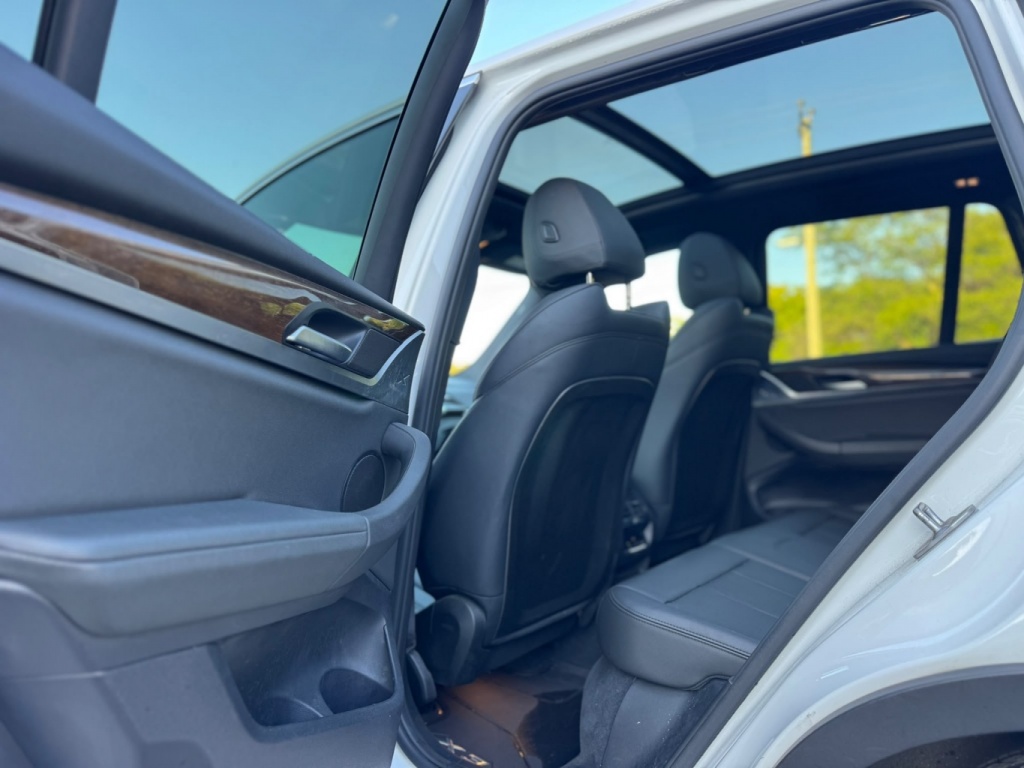 BMW X3 xDrive30i 2018 — photo 16