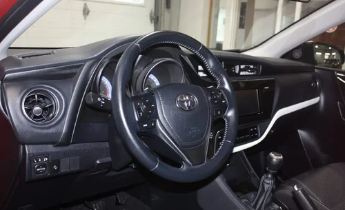 2018 TOYOTA COROLLA IM — photo 9