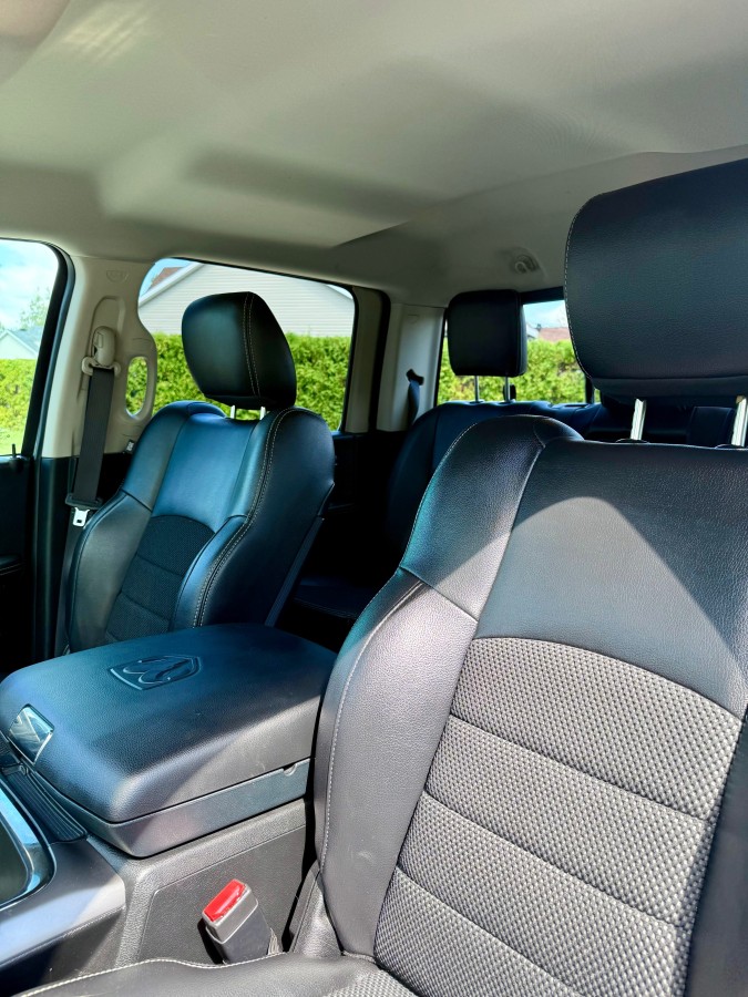 Dodge Ram 1500 Sport 2017 — photo 10