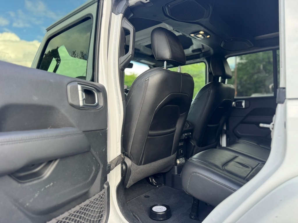Jeep Wrangler Sport Altitude 2021 — photo 6