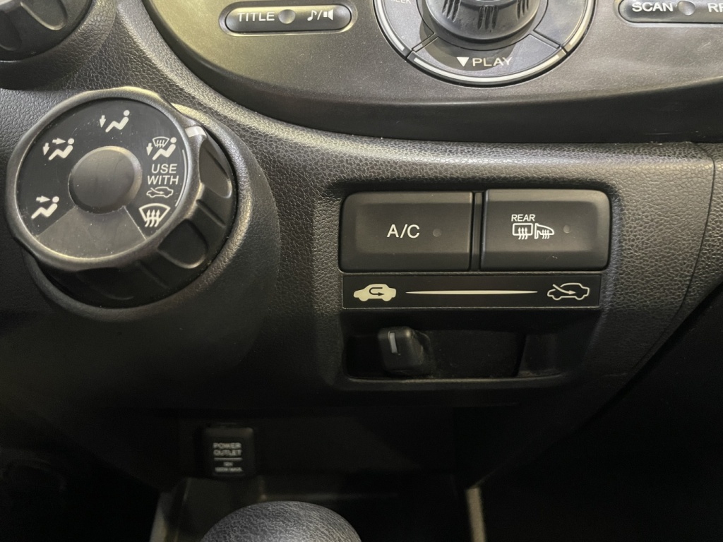Honda Fit Sport 2012 — photo 25