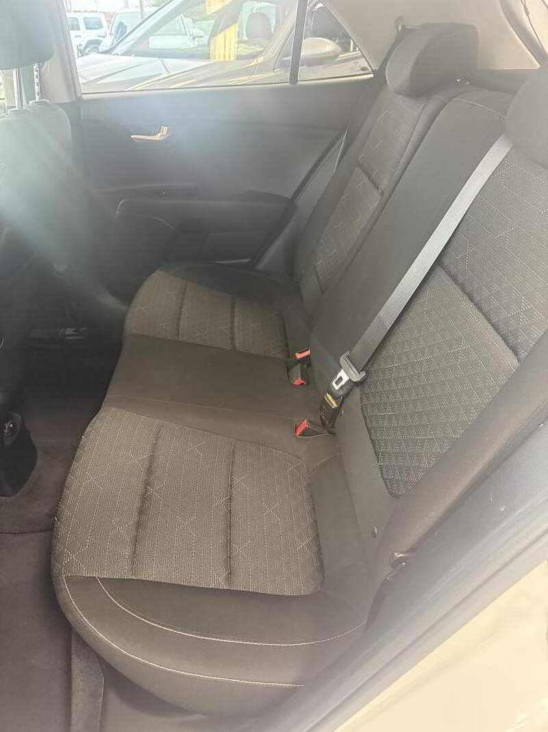 Kia Rio5 2019 LX / MANUEL + CAMERA + BLUETOOTH + BAS KM ++++ — photo 16
