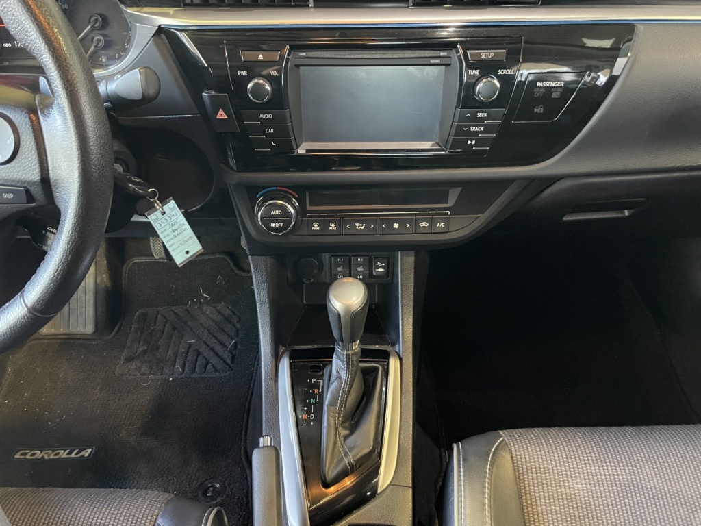 Toyota Corolla S 2015 — photo 27