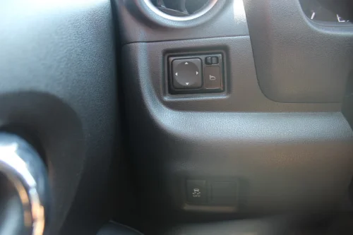 NISSAN Versa Note — photo 19