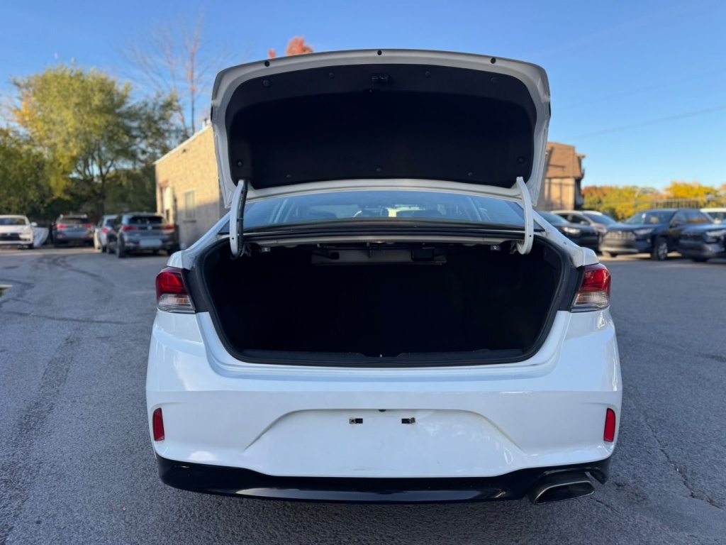 Hyundai Sonata GL 2018 — photo 7