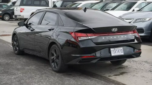 Hyundai Elantra  2023 — photo 2