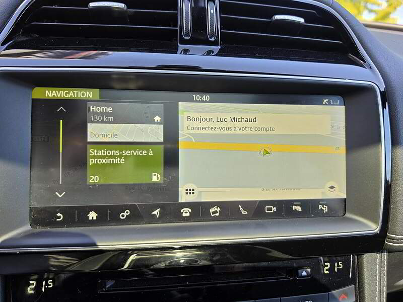 Jaguar F-PACE 2020 S / TOIT + GPS + CAMERA + CUIR + BLUETOOTH + BAS KM +++ — photo 19