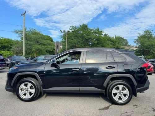 Toyota RAV4 LE 2019 — photo 4
