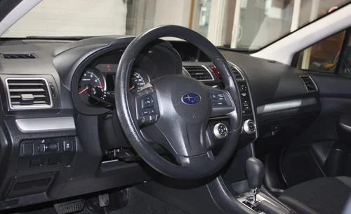 2016 SUBARU IMPREZA — photo 9