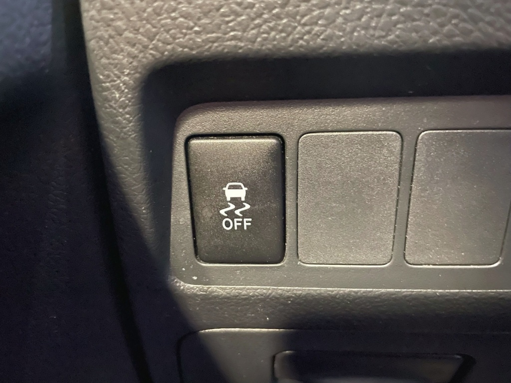 Toyota Matrix XR 2010 — photo 30