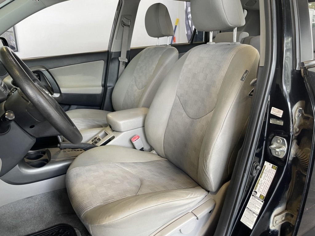 Toyota RAV4 De base 2010 — photo 14