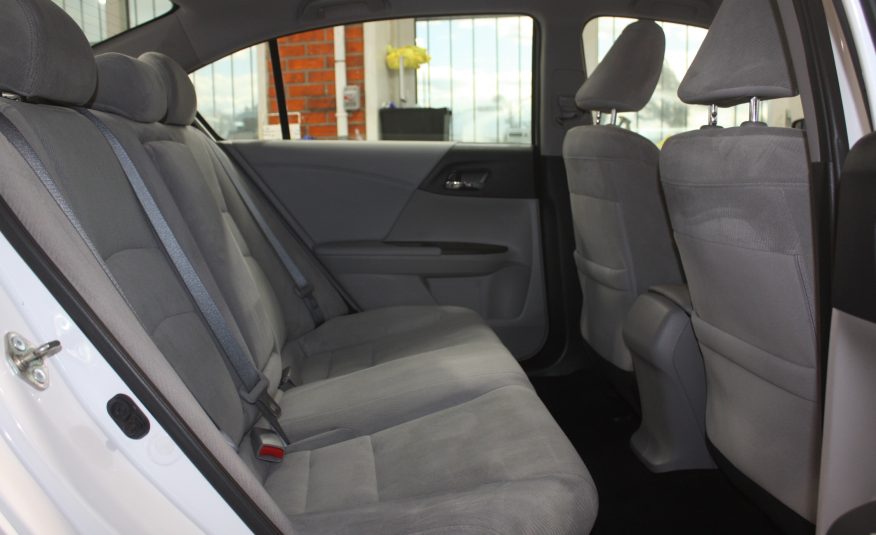 2015 HONDA ACCORD LX — photo 7