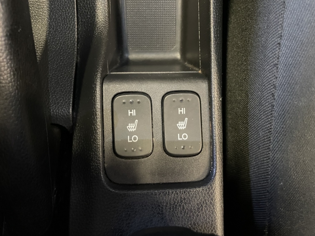 Honda Fit LX 2015 — photo 24