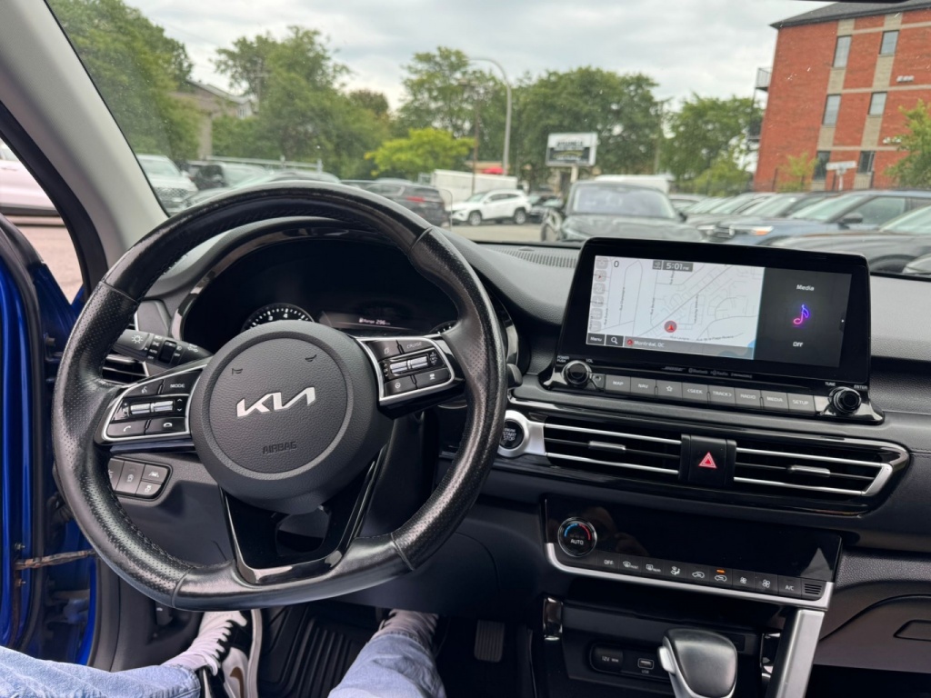 KIA Seltos SX Turbo 2022 — photo 14